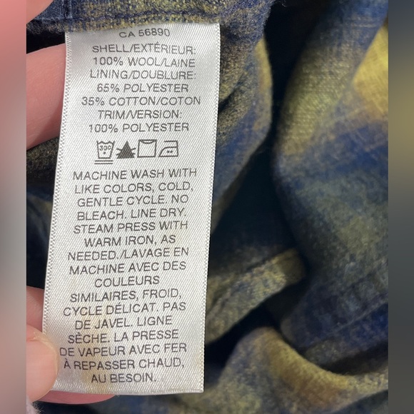 Pendleton Men's Elbow-Patch Wool Trail Shirt in a Yellow and Blue Plaid - Picture 7 of 8